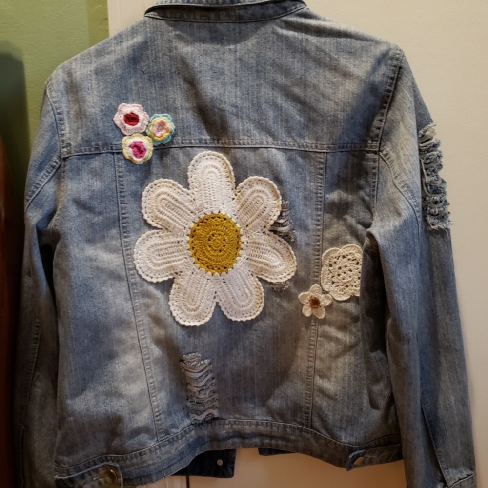 Girls Sunflower Embroidered Jean Jacket Size Large